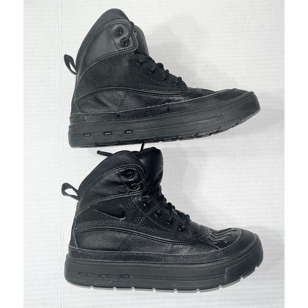 Nike Woodside 2 ACG Boots Boys 5Y Triple Black 524872-004 Winter‎ Duck Boots